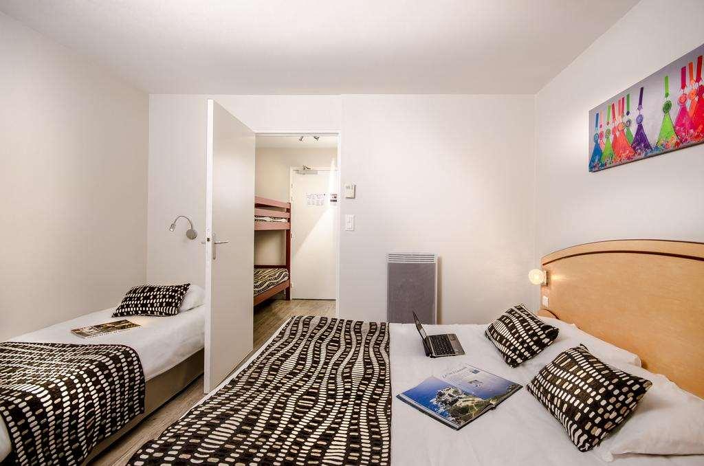 Brit Hotel Quimper Nord Ergue-Gaberic Room photo